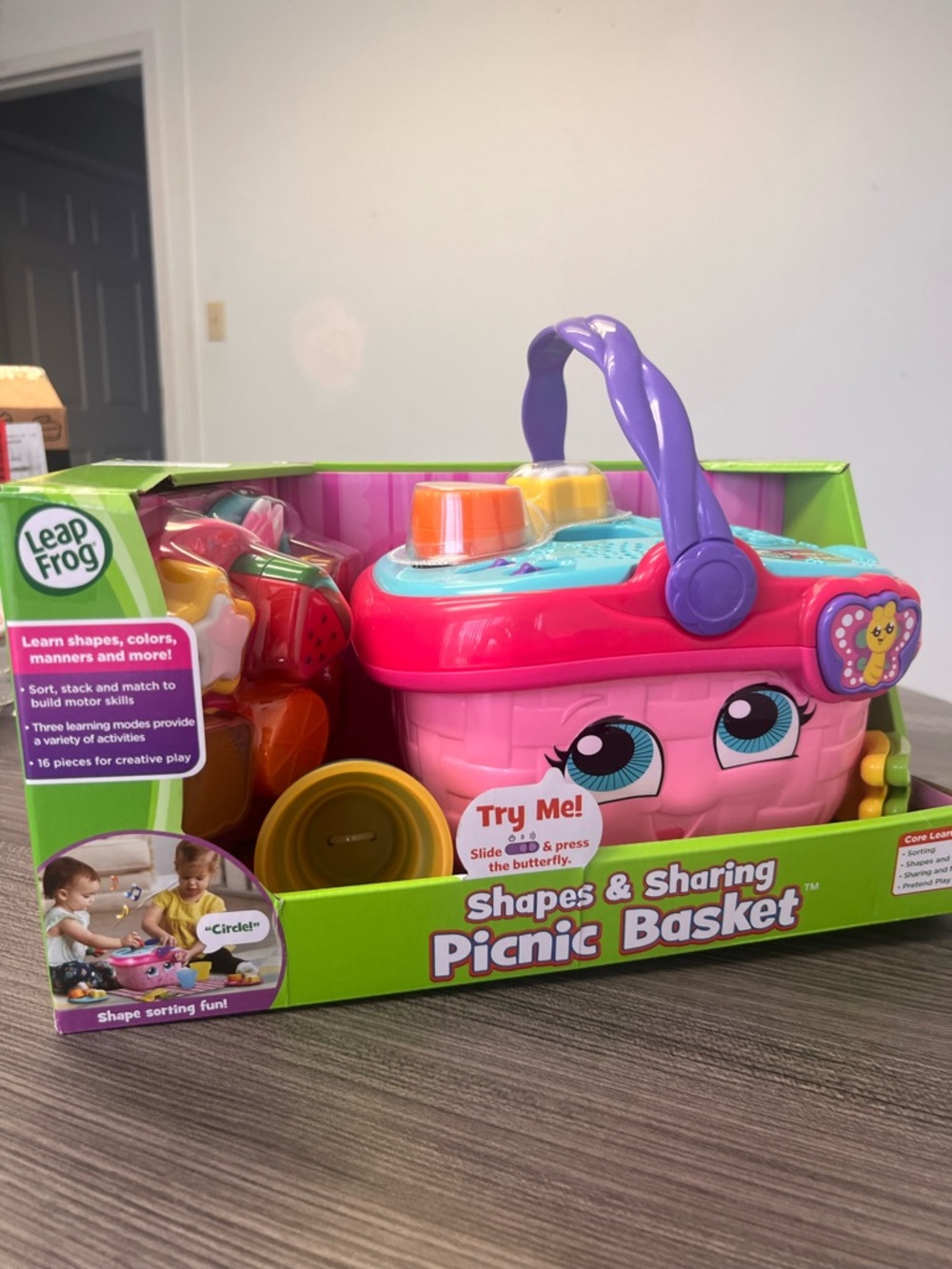 LeapFrog Shapes & Sharing Picnic Basket - Brand New In Box".